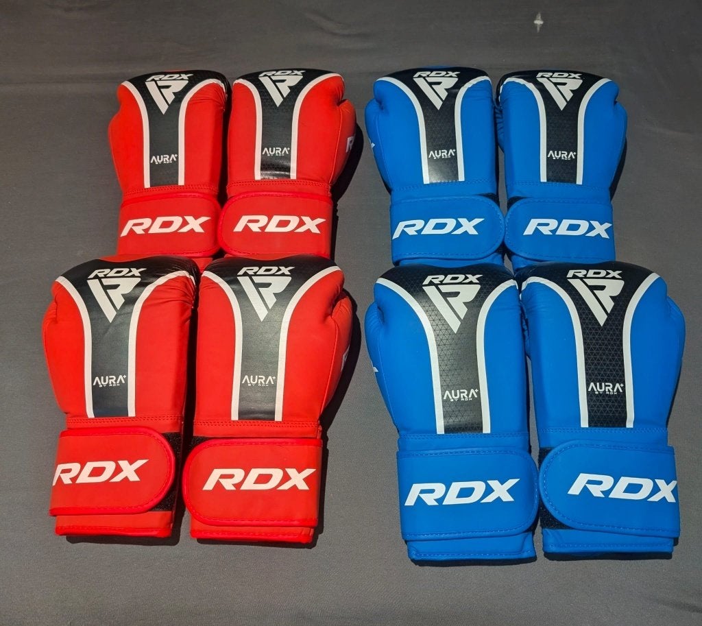 RDX Aura Plus T-17 Bokshandschoenen, Sport en Fitness, Overige, Vechtsportmateriaal, Nieuw, Maat M