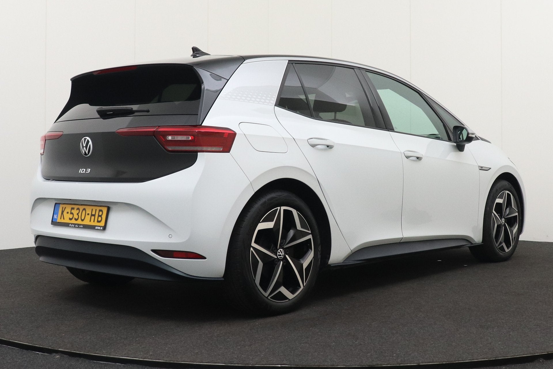 Volkswagen ID.3 First Plus 58 kWh (94% SOH) Afn.Trekhaak Car, Auto's, Automaat, Dealer onderhouden, Gebruikt, Zwart