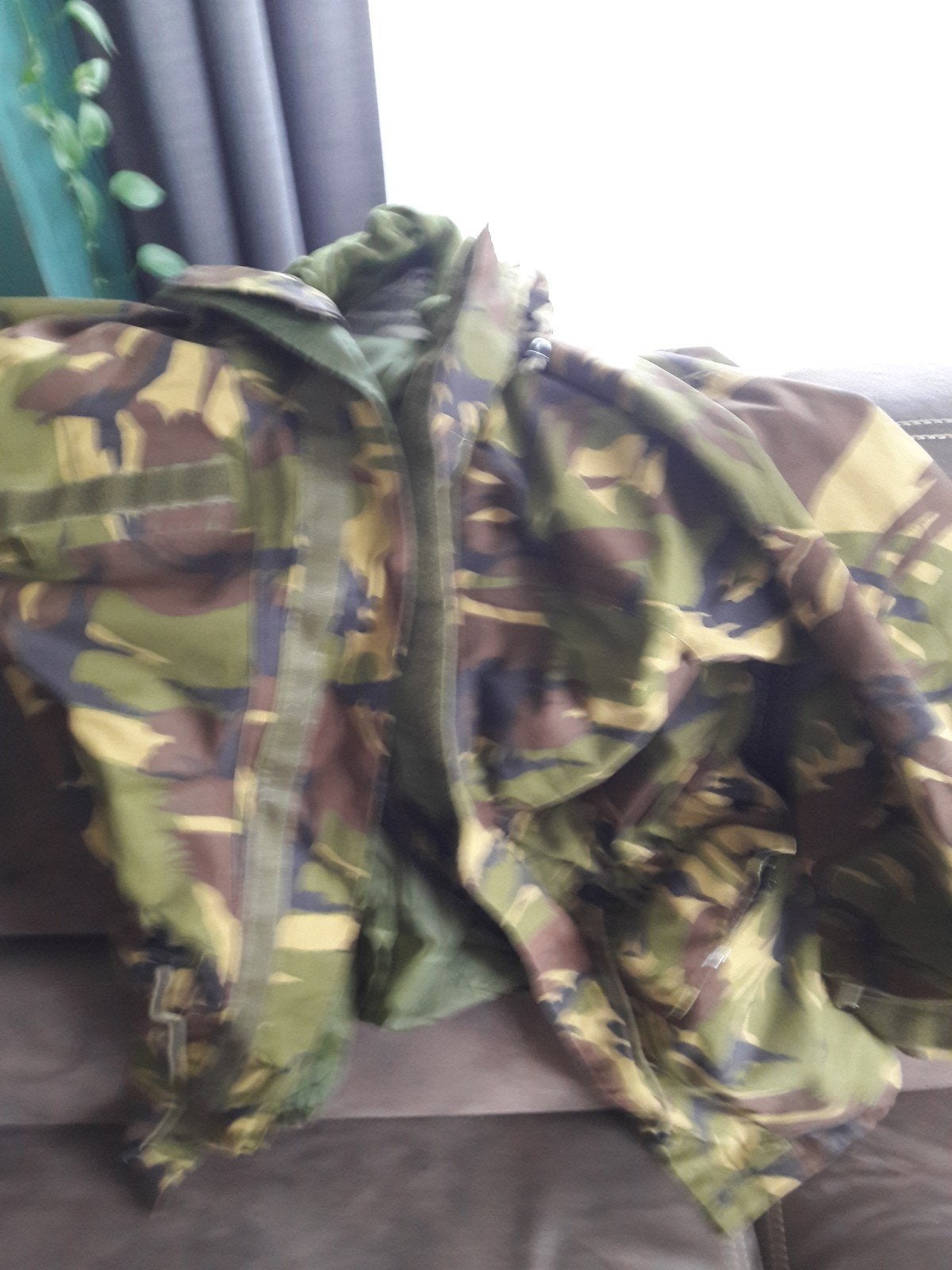 Goretex jas  , woodland camo. Water en wind dicht. Mt xl, Ophalen of Verzenden, Landmacht, Nederland, Kleding of Schoenen