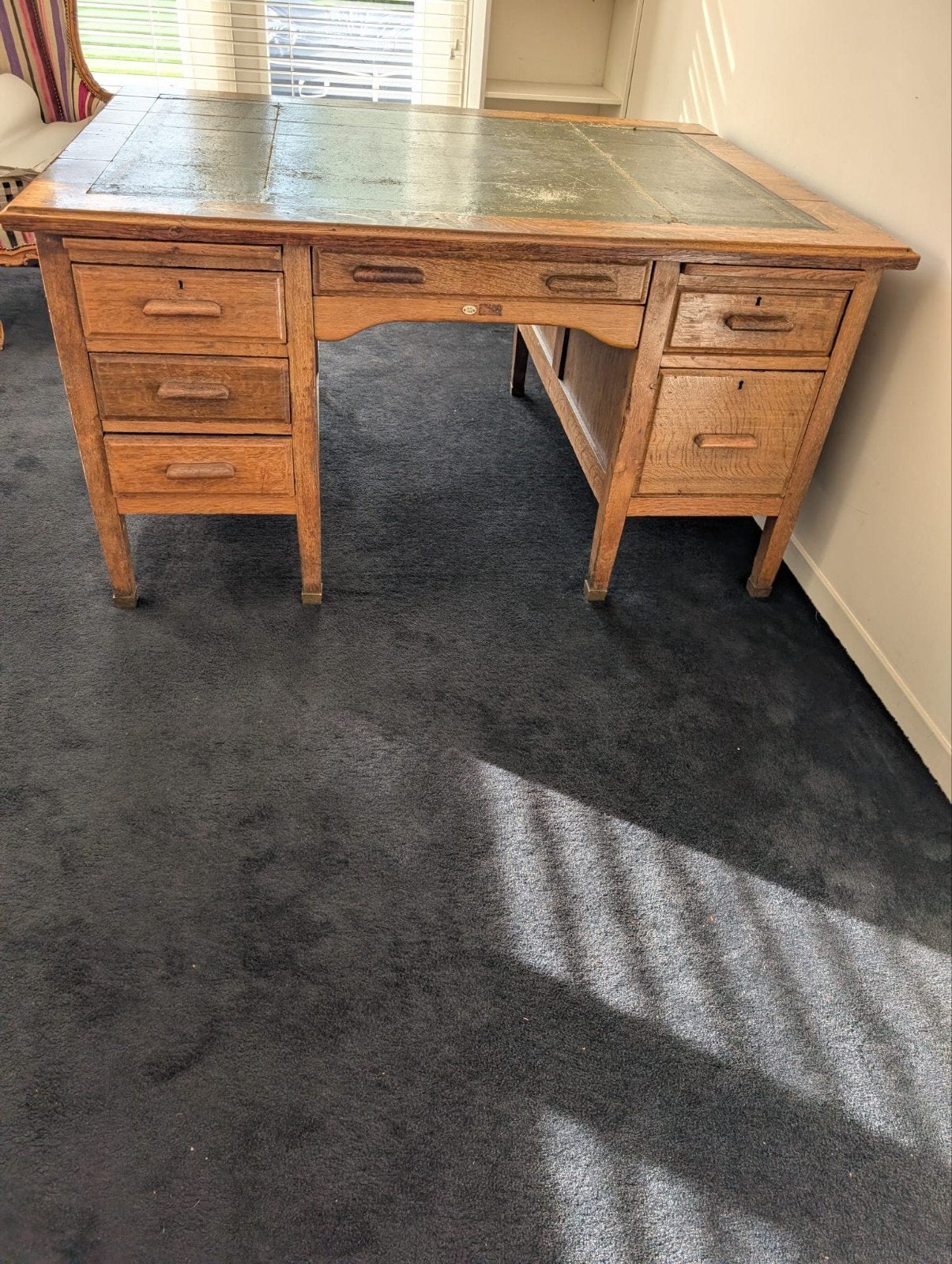 Antiek eiken bureau met groen lederen blad, Ophalen, Gebruikt, Hout, Antiek