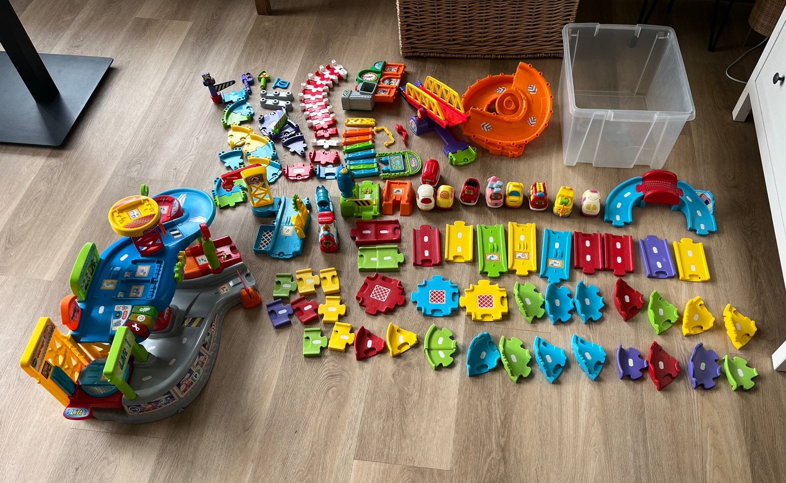 Grote set VTech Toet Toet Auto's met trein, garage en banen, Ophalen of Verzenden, Gebruikt
