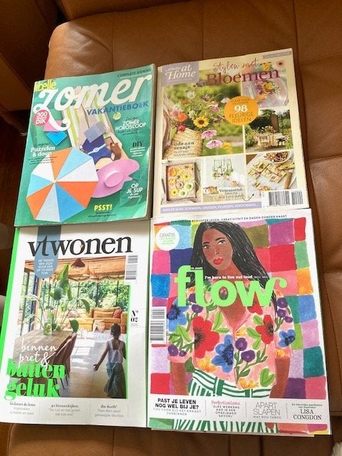 4 x Flow VT Wonen Ariadne bloemen +vakantieboek Libelle, Boeken, Tijdschriften en Kranten, Ophalen of Verzenden, Zo goed als nieuw