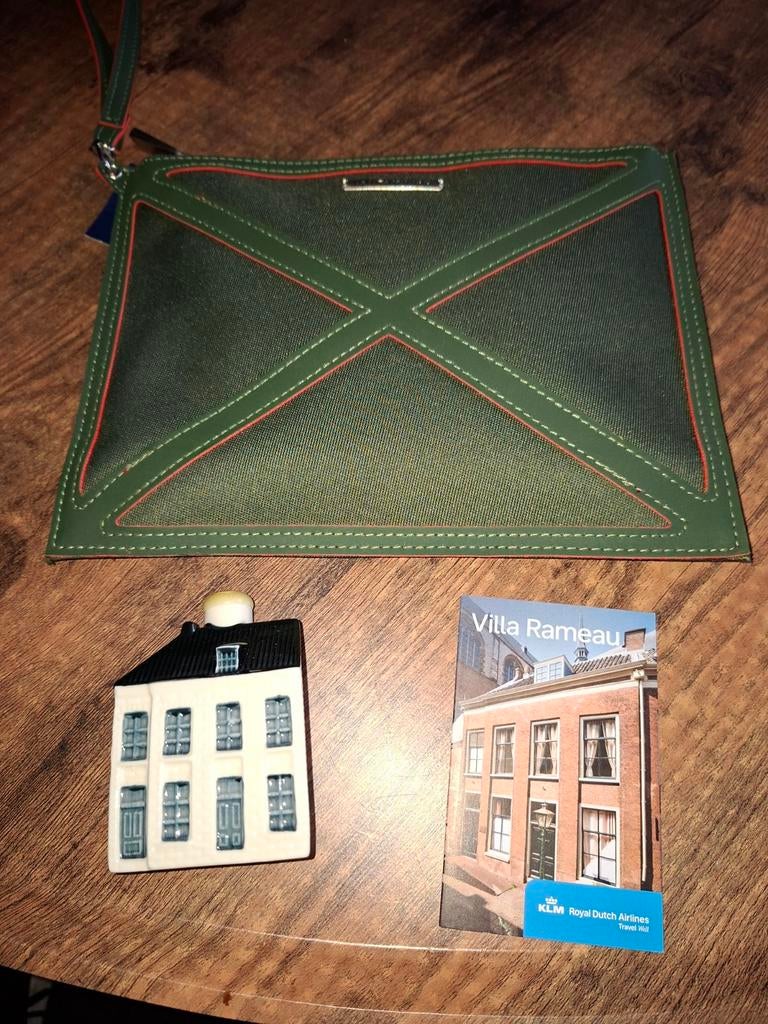 KLM huisjes  KLM huisje  met ???, Ophalen of Verzenden, Nieuw, 81 t/m 91, Gevuld