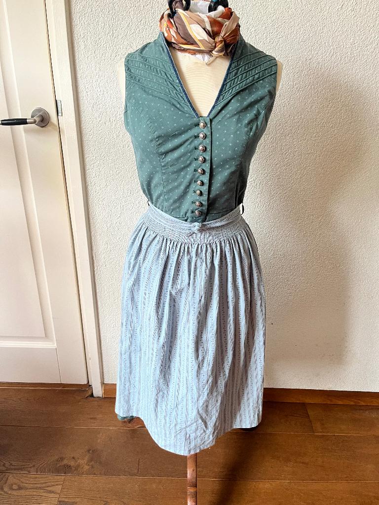 Mooie originele Wenger Dirndl met schort maat 36, Kleding | Dames, Wenger, Ophalen of Verzenden, Overige thema's, Kleding