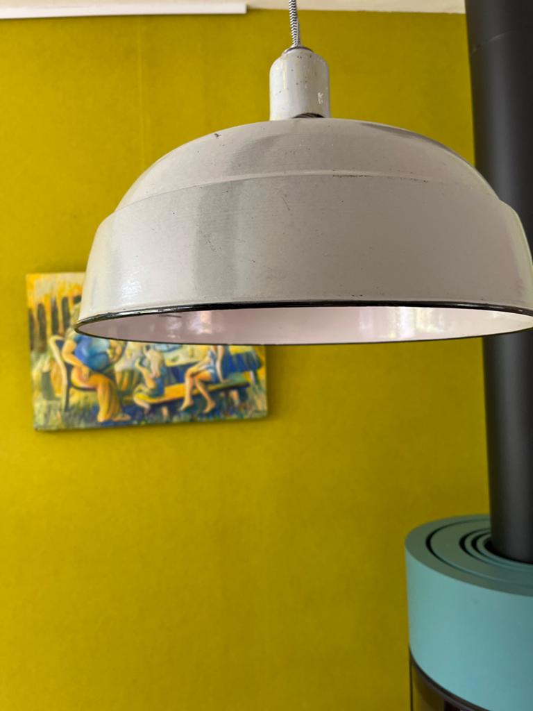 Vintage industriële hanglamp, emaille, grijs, Huis en Inrichting, Lampen | Hanglampen, Ophalen of Verzenden, Zo goed als nieuw