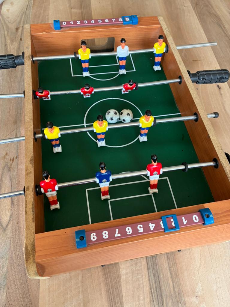 Houten voetbaltafel, Ophalen, Gebruikt
