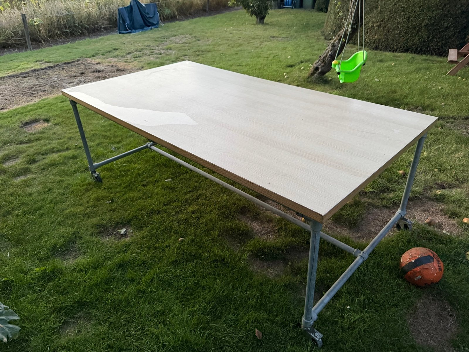 Verrijdbare tafel voor diverse doeleinden, Ophalen, Gebruikt, 100 tot 150 cm, 200 cm of meer