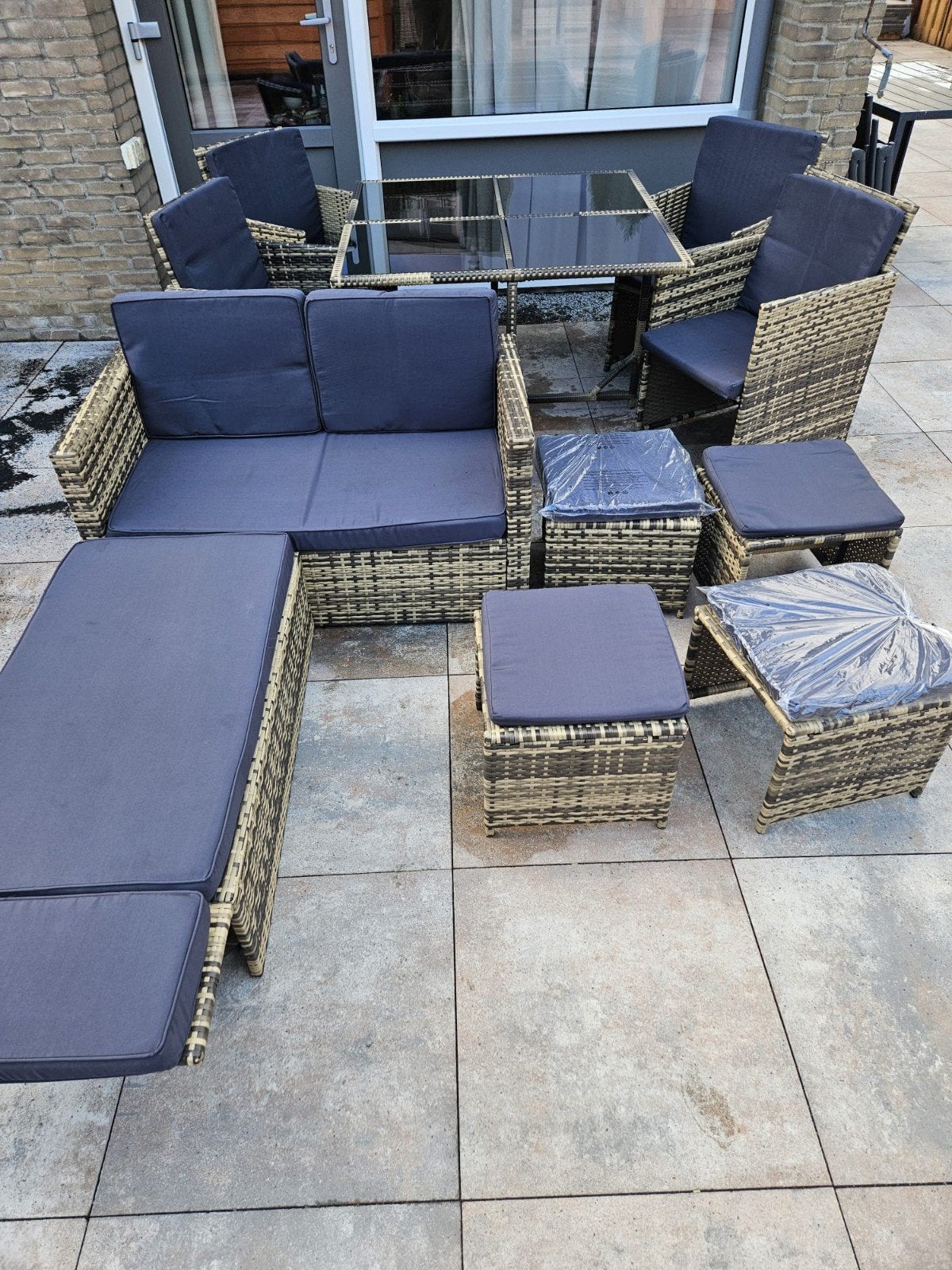 Mooie loungeset met eettafel en hockers, Tuin en Terras, Tuinsets en Loungesets, Ophalen, Bank, Loungeset, Wicker