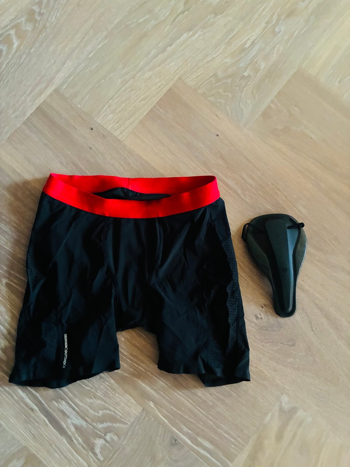 Sport setje voor kickboksen met uitneembare bescherming, Maat 38/40 (M), Zwart, Overige typen, Ophalen of Verzenden