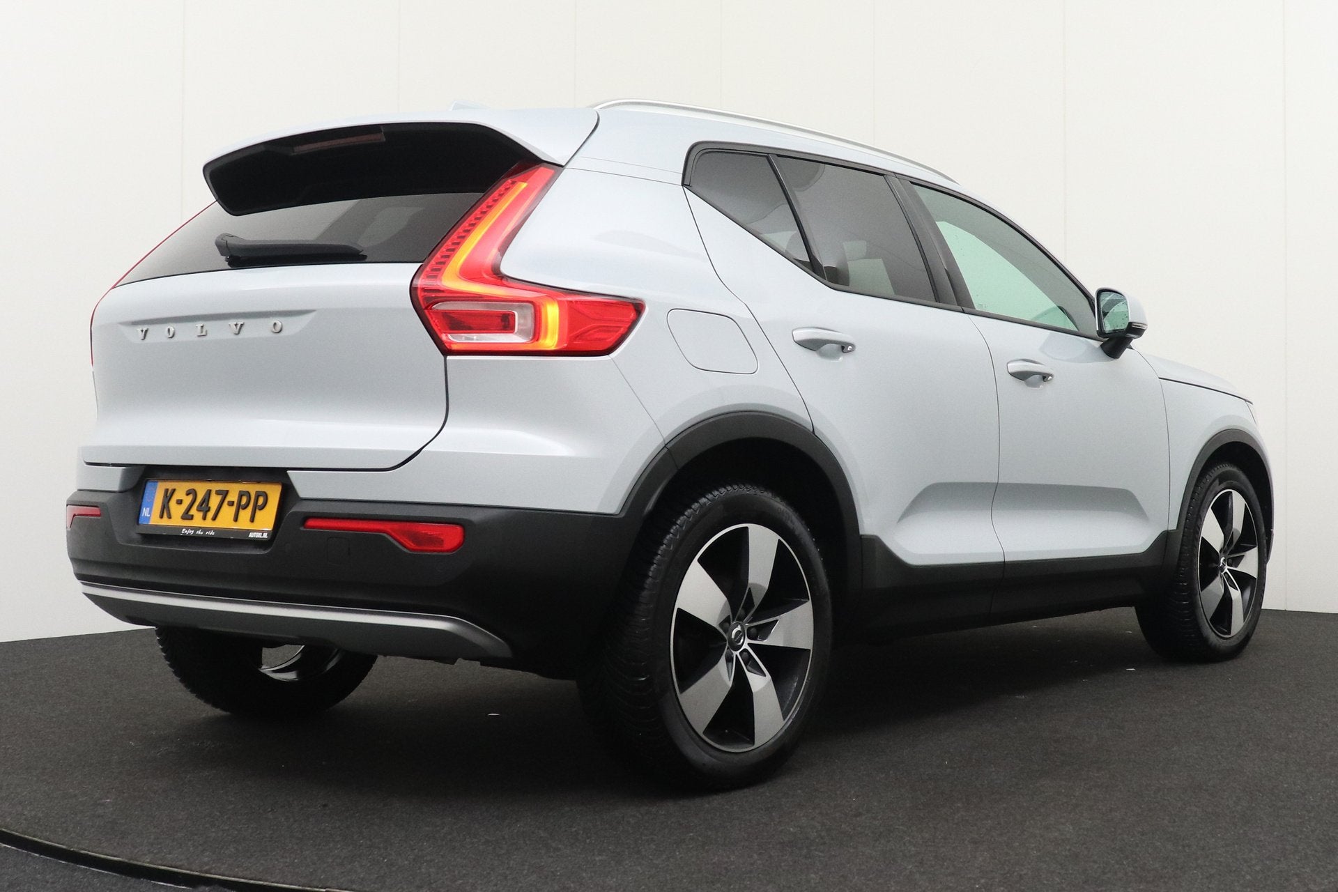 Volvo XC40 130 PK Business Plus Carplay Camera Dodehoek 19', Auto's, Volvo, Voorwielaandrijving, Dealer onderhouden, Stof, Gebruikt