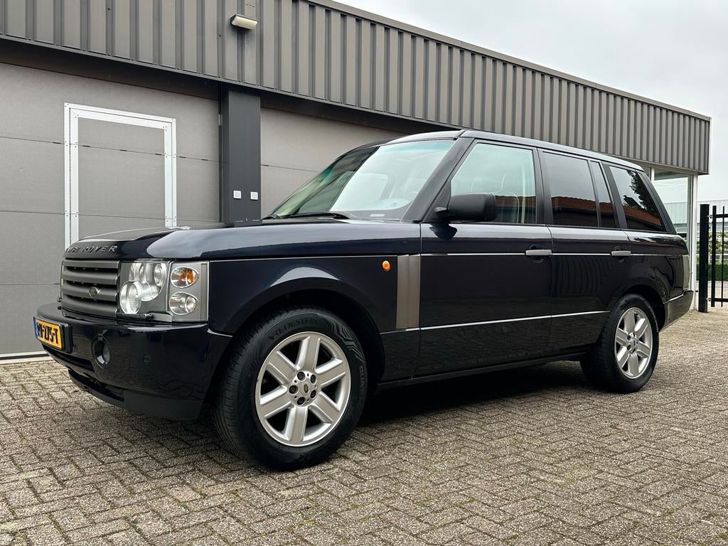 Range Rover VOGUE 4.4 V8, Youngtimer, Pano, Memmory, Cruise, Automaat, 2460 kg, 8 cilinders, Zwart