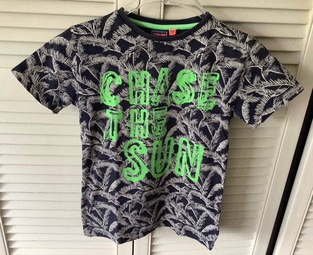 Tom Du jongens t-shirt maat 128 met 'Chase the Sun' print, Ophalen of Verzenden, Zo goed als nieuw, Tom Du, Shirt of Longsleeve