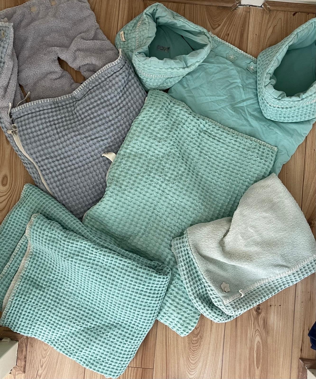 Koeka babybenodigdheden: wikkeldoeken, voetenzakken en meer, Ophalen, Gebruikt