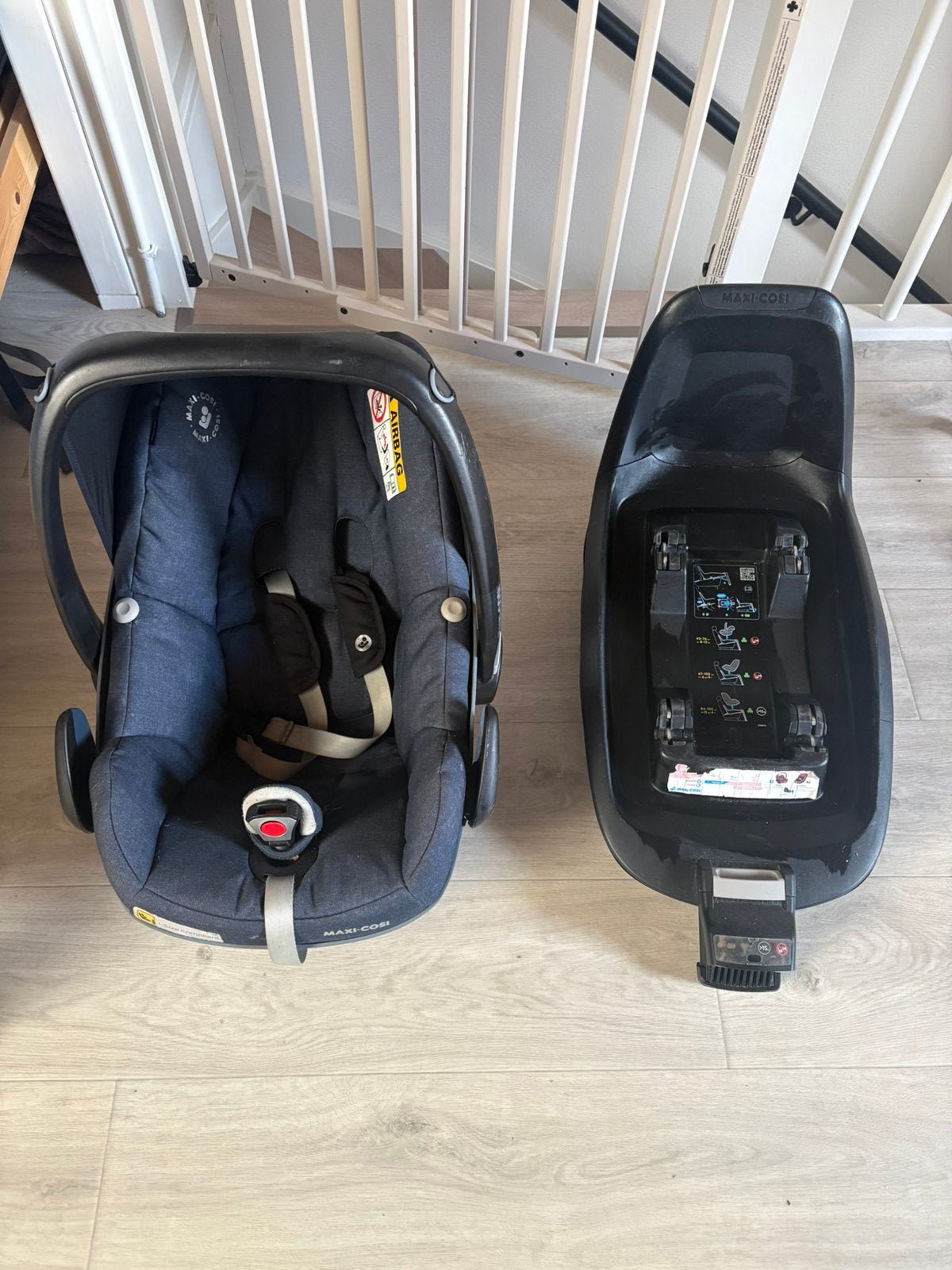 Baby autostoeltje, Kinderen en Baby's, Autostoeltjes, 15 t/m 36 kg, Ophalen, Overige merken, Gebruikt