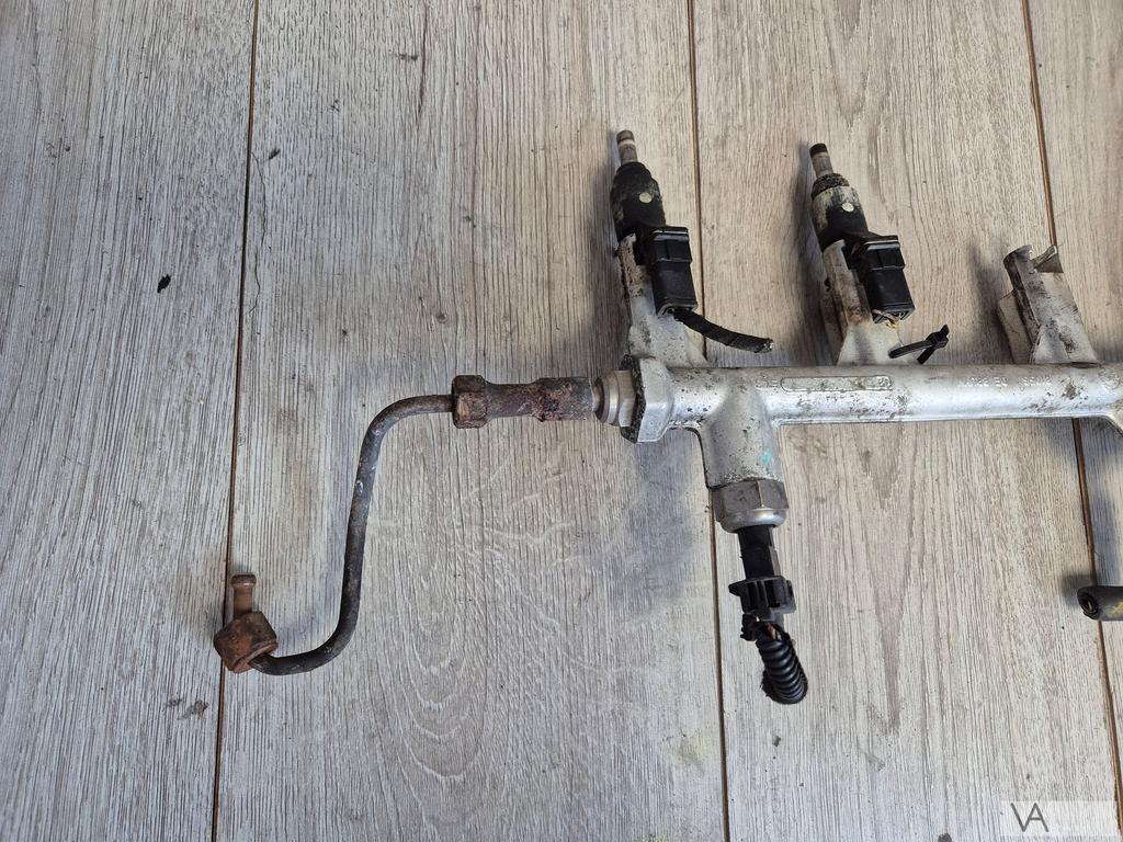Opel Vectra C / Zafira B injector galerij 2.2 benzine Z22yh, Gebruikt, -, -, Opel