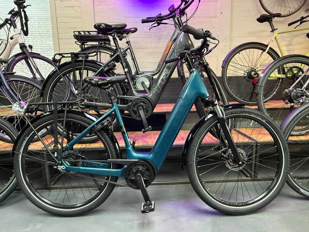 Trek District 3 Belt - Elektrische Fiets - 545Wh - 8 versn., Fietsen en Brommers, Elektrische fietsen, 55 tot 59 cm, Ophalen, Nieuw
