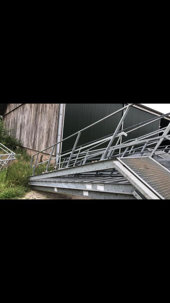 bordestrap 3.20 meter hoog gegalvaniseerd, Ophalen of Verzenden, Zo goed als nieuw, Trap, 2 tot 4 meter