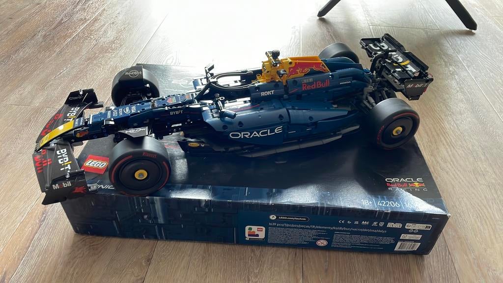 LEGO Technic - Oracle Red Bull Racing RB20 F1 auto  - 42206, Ophalen, Zo goed als nieuw