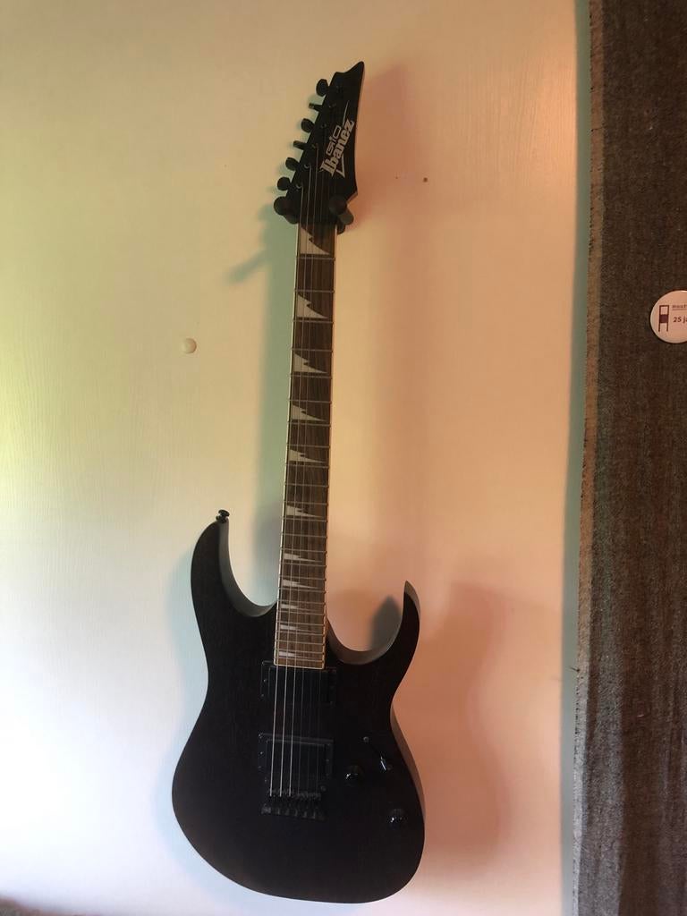 Ibanez Gio Gitaar met Versterker en Accessoires, Muziek en Instrumenten, Snaarinstrumenten | Gitaren | Elektrisch, Gebruikt, Ophalen