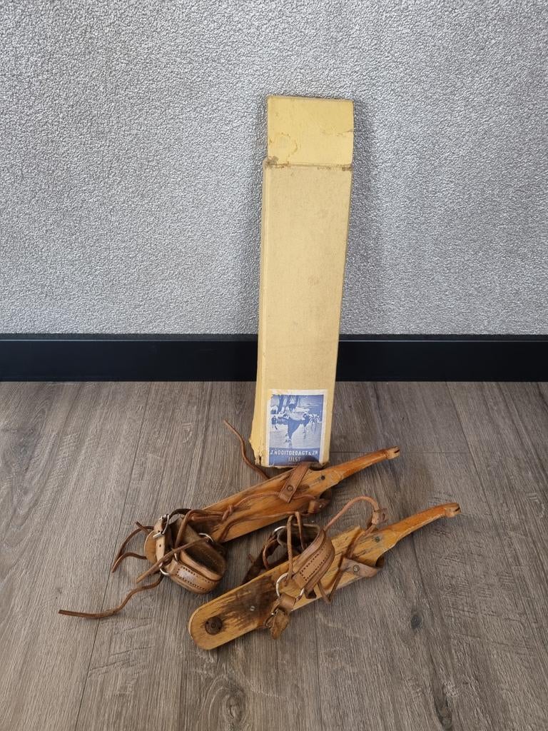 Antieke schaatsen. Houtjes. Friese doorlopers. Nooitgedacht., Ophalen of Verzenden, Gebruikt
