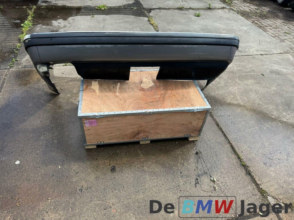 Achterbumper grijs BMW 7-serie E32 51121908570, Gebruikt, Ophalen of Verzenden, Achter, Bumper