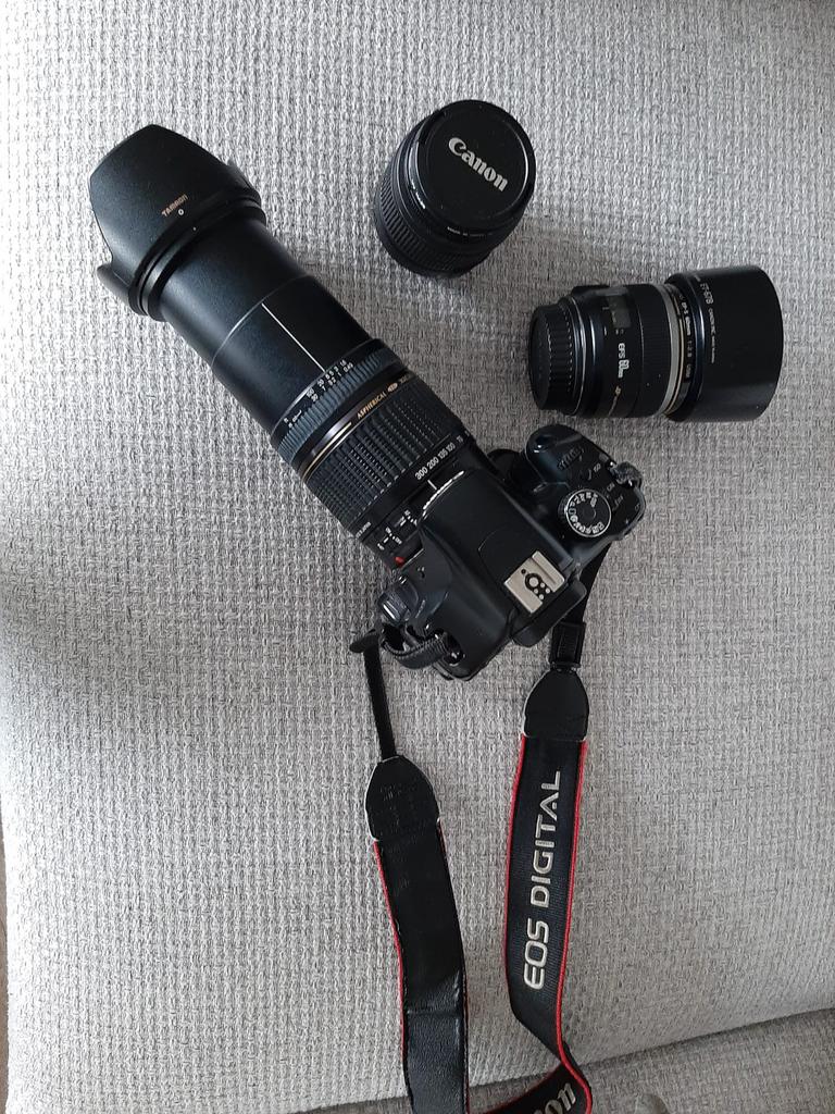 Digitale fotocamera Canon 450D plus 3 lenzen, Gebruikt, Spiegelreflex, Canon, Ophalen of Verzenden
