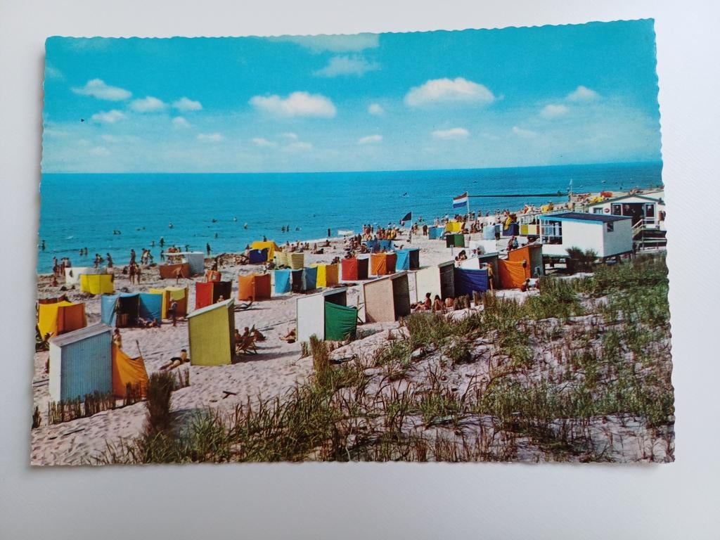 Ansichtkaart Callantsoog, Aan het strand., Ophalen of Verzenden, 1960 tot 1980, Ongelopen, Noord-Holland