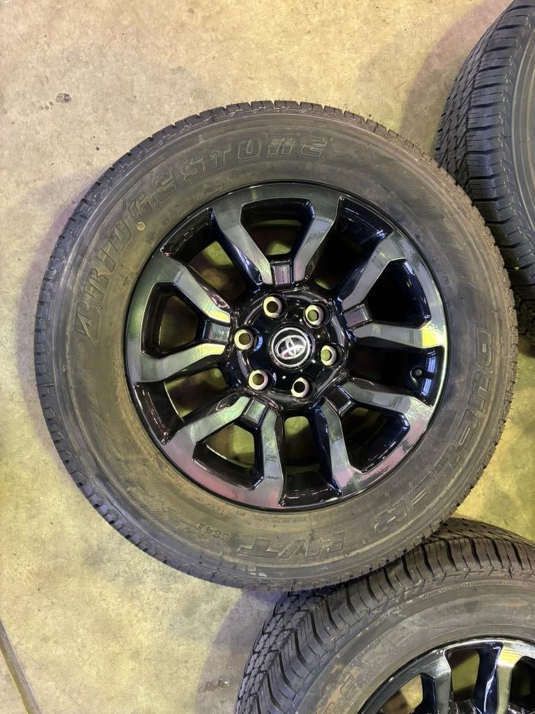 Toyota Hilux invincible Wielen velgen, Auto-onderdelen, Ophalen, 18 inch, 265 mm, Banden en Velgen