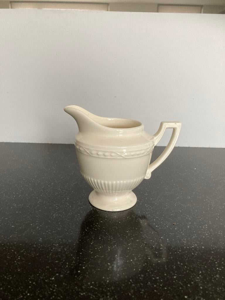 Recamier melkkannetje op voet, Ophalen of Verzenden
