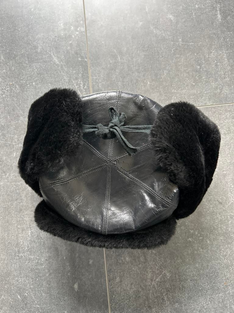 Zwarte Russische bontmuts met oorkleppen, Ophalen of Verzenden, Nieuw, 58 of 59 cm (L, 7¼ of ⅜ inch), Pet