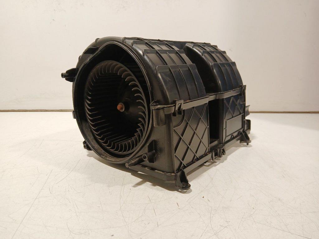 Kachel ventilator motor Renault Trafic, Onderdelen@venauto.nl, Van der Ven Autorecycling B.V., Gebruikt, Ettenseweg 76, 4706 PB Roosendaal, The Netherlands
