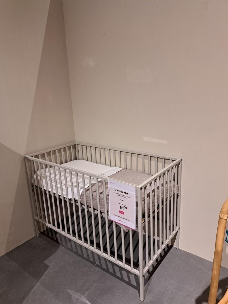 Europe Baby Ledikant Liam 60 x 120, Ophalen, Zo goed als nieuw, Ledikant