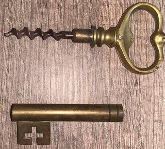 Vintage koperen kurkentrekker in de vorm van sleutel, Ophalen of Verzenden, Koper