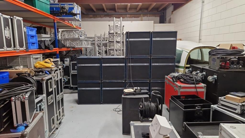 Grote Axys Source G1 actieve sub top set ingebouwde limiters, Ophalen of Verzenden, Gebruikt, Audio