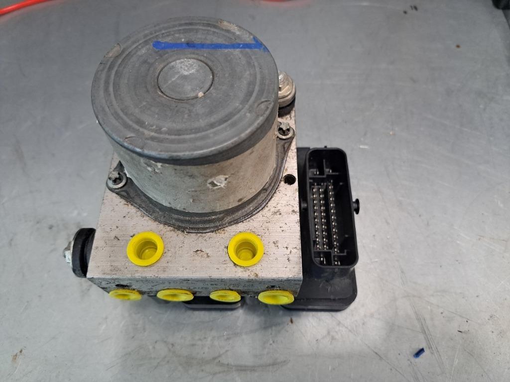 Renault ABS pomp 2265106516, Ophalen of Verzenden, Gebruikt, Renault