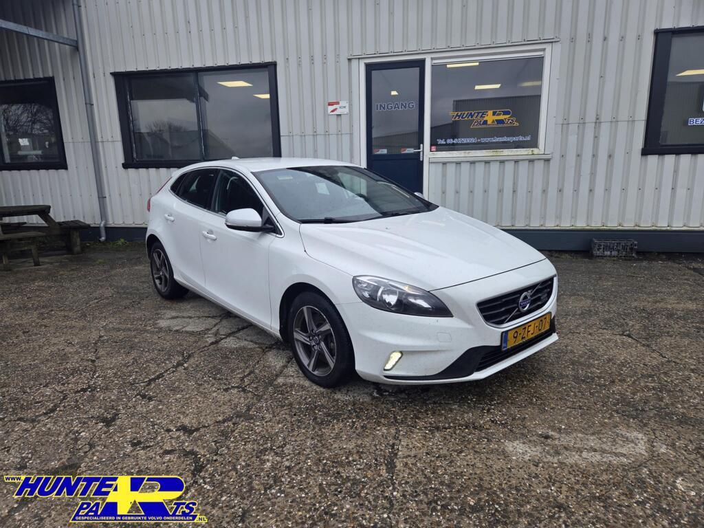Volvo V40 2.0 D4 R-Design Kleurcode 614, Gebruikt, Volvo, Volvo