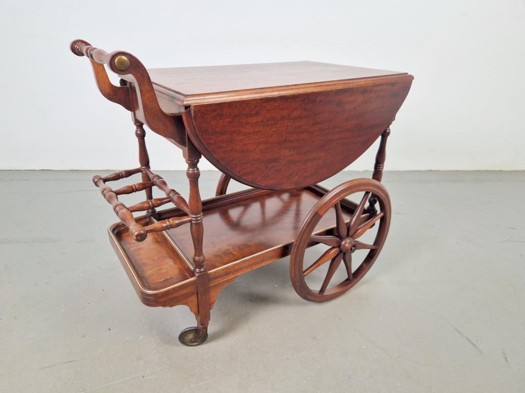 Vintage Spindle Bar Cart Hout Trolley 1970 Italië Side Table, N, N, Vintage, Zo goed als nieuw