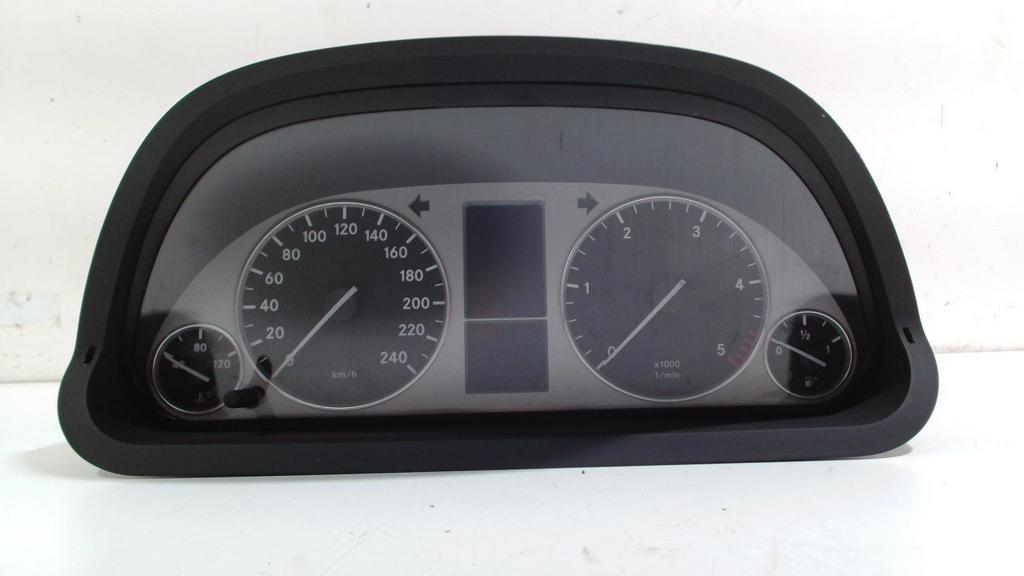 Cockpit Mercedes-Benz B-Klasse, Auto-onderdelen, Dashboard en Schakelaars, Onderdelen@venauto.nl, Van der Ven Autorecycling B.V.