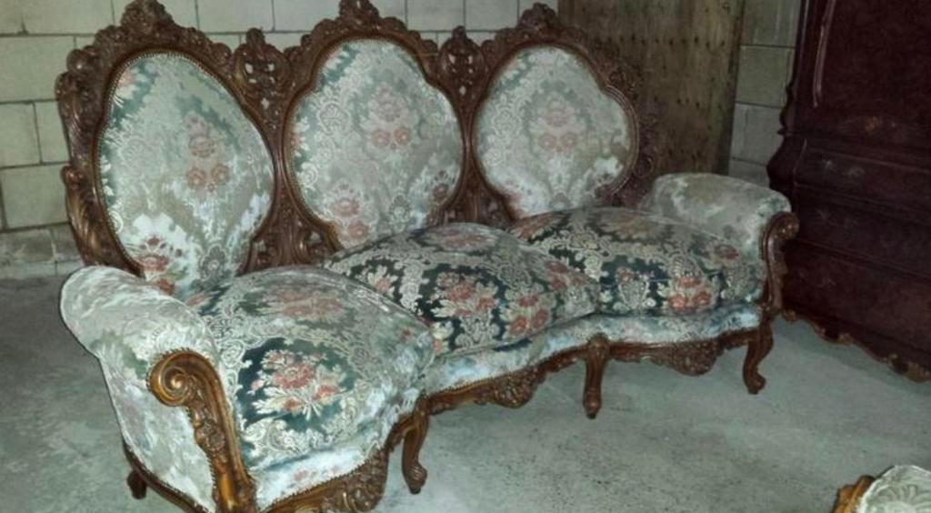 Barok bankstel met fauteuils, Ophalen
