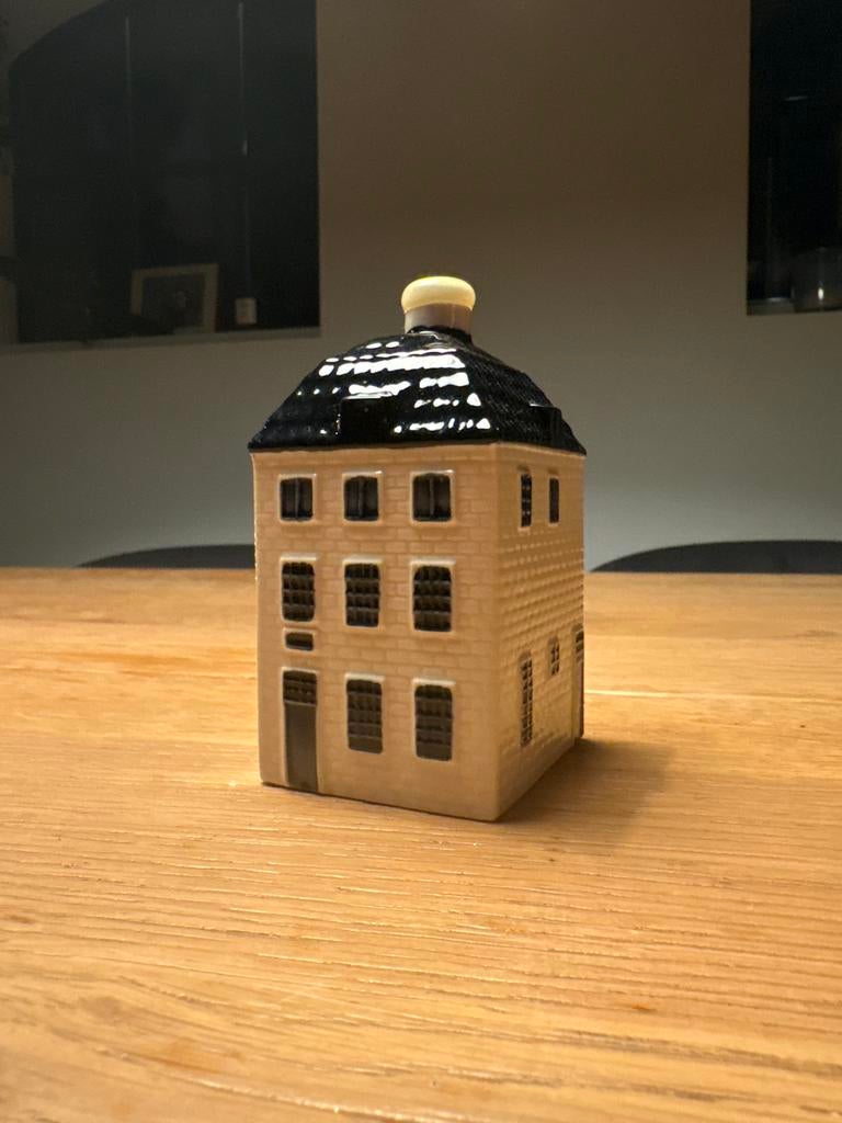 KLM Huisje Delfts Blauw nr. 55, Ophalen of Verzenden, Zo goed als nieuw, 41 t/m 60, Gevuld