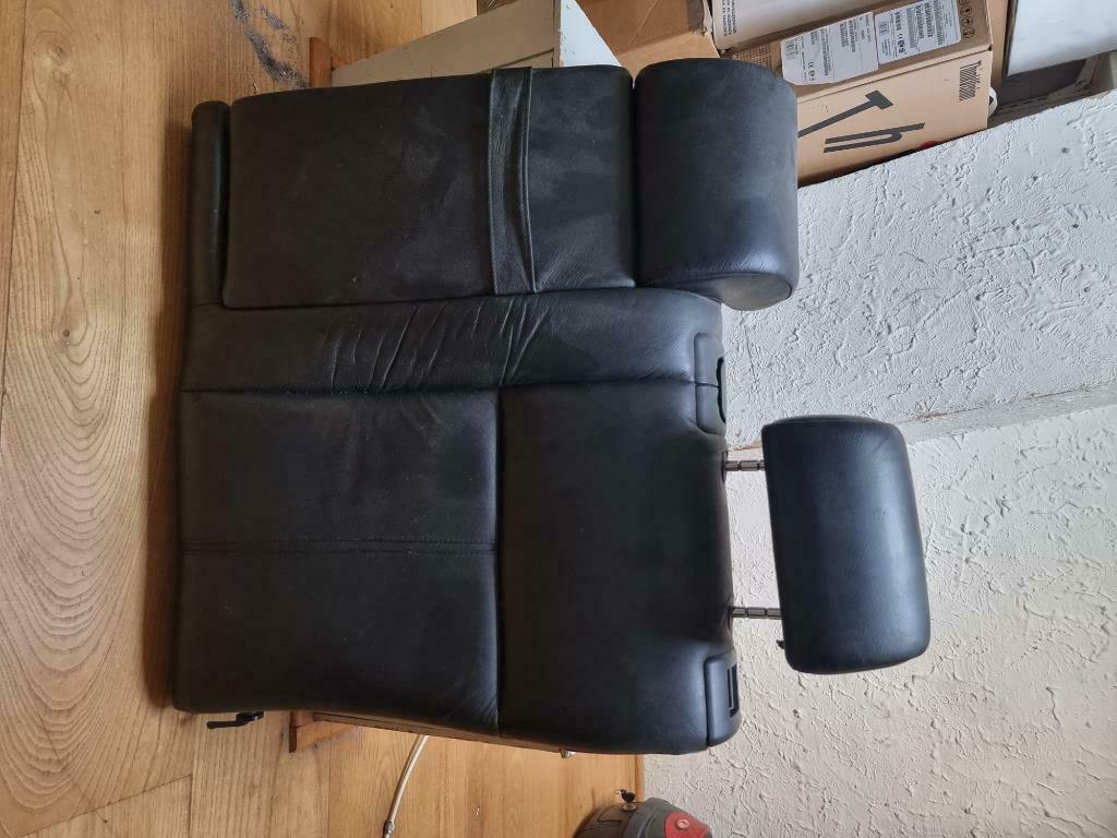 BMW 5 serie E39 touring Achterbank bovenstuk rechts leer., Ophalen, Gebruikt, BMW