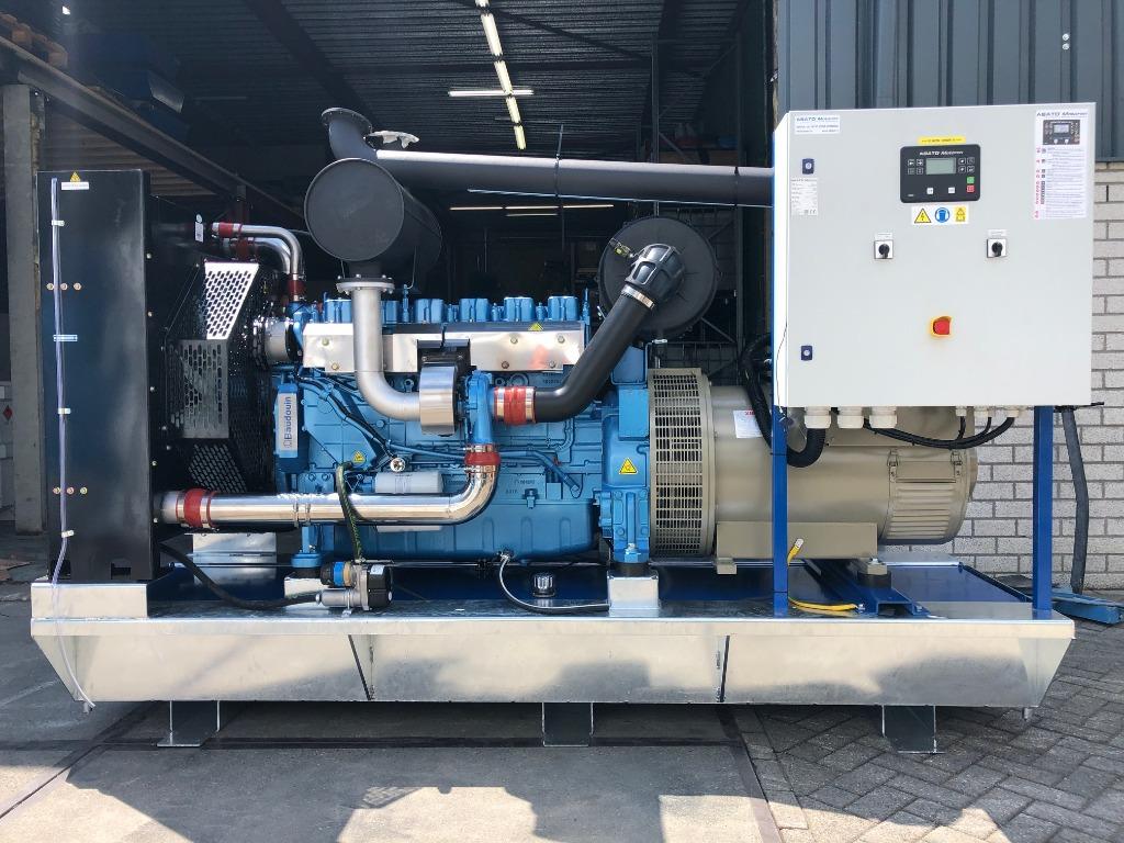 250 kVA open/omkast Noodstroom aggregaat, Ophalen, Elektrisch startend, Dieselolie, Nieuw