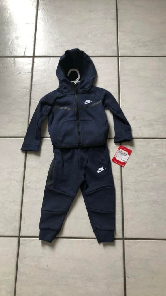 Nieuw Nike Tech Fleece Set 80/86, Ophalen of Verzenden, Nieuw, Jongetje of Meisje, Setje