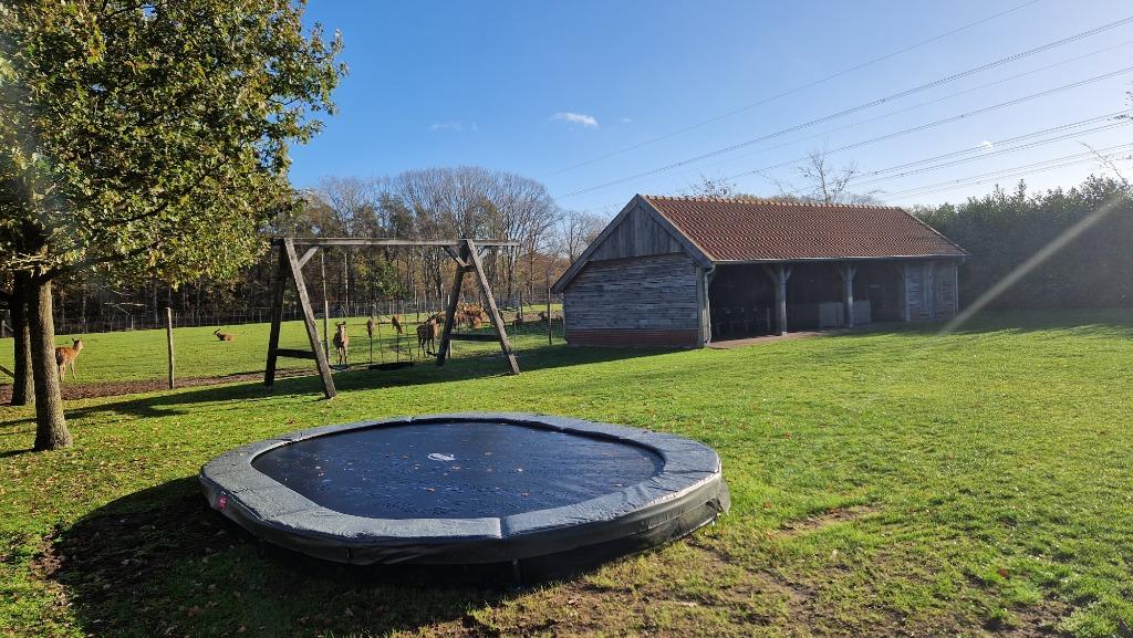 Vakantiehuis Twente, voor 16 personen, Hot-tub, bbq, sauna., Groepsaccommodatie, In bos, 16 personen, Overijssel