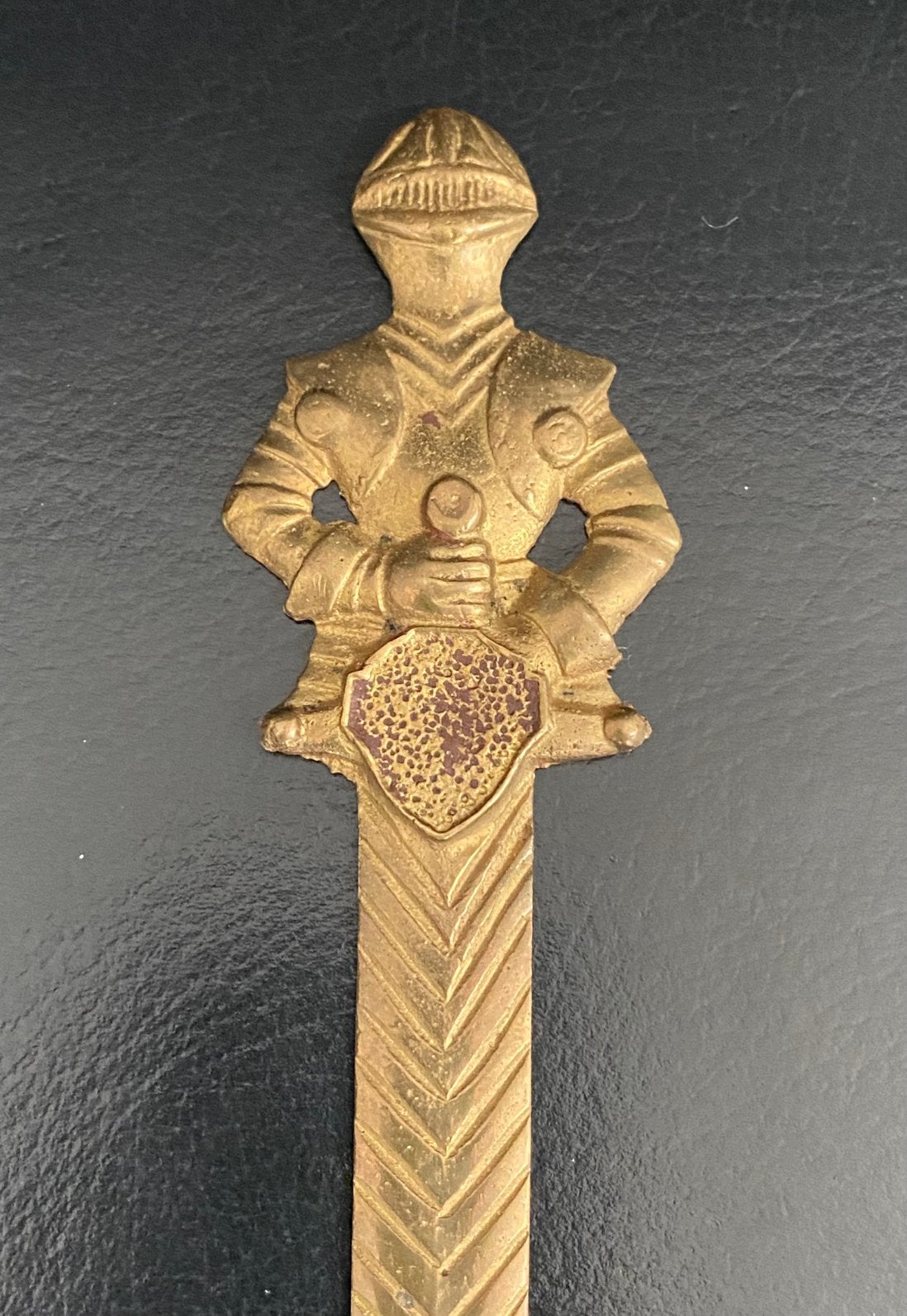 Mooie oude briefopener. Materiaal: messing of brons., Antiek en Kunst, Verzenden