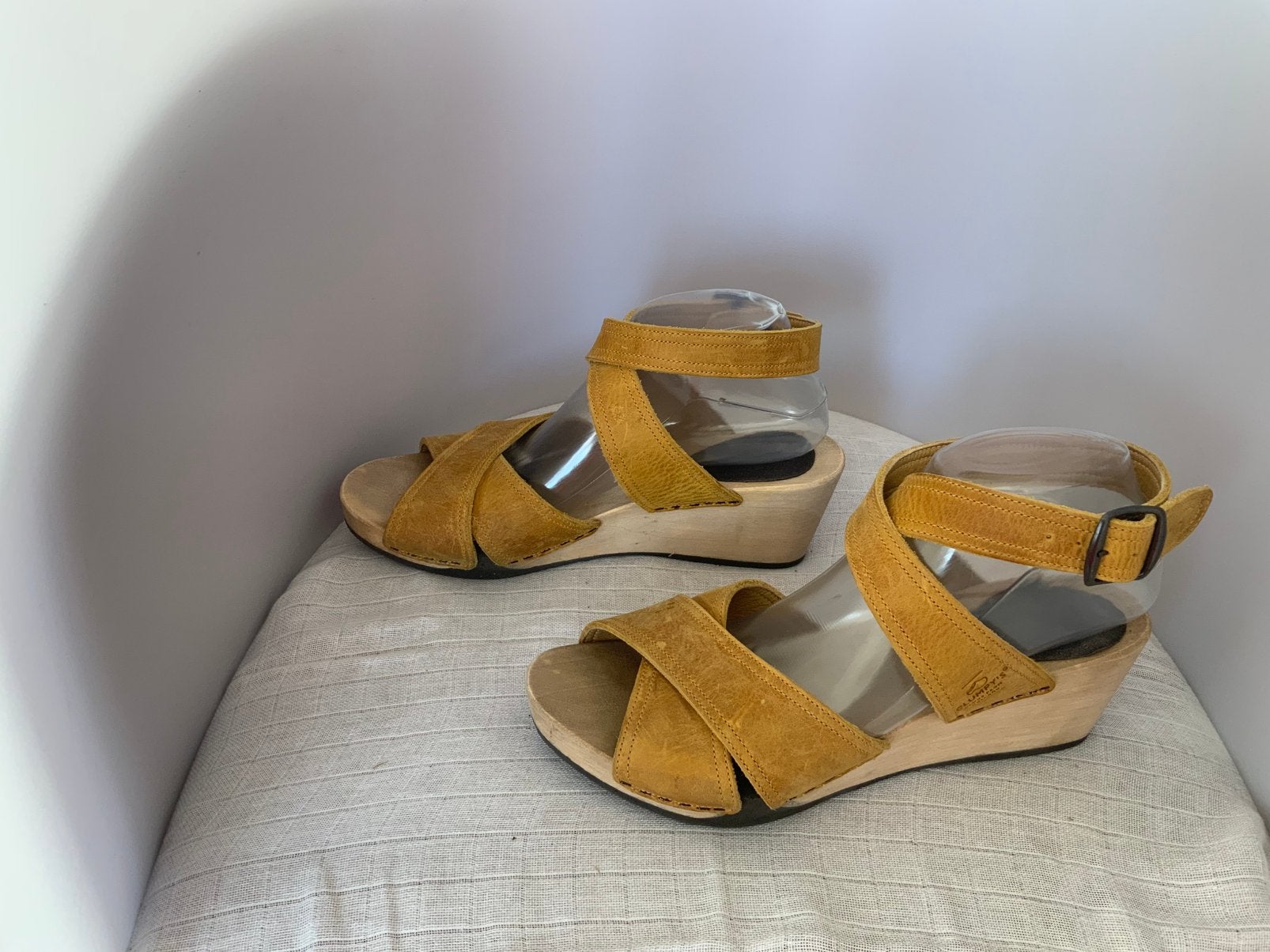 Clumpy’s 40 okergele sandalen, Kleding | Dames, Schoenen, Gedragen, Sandalen of Muiltjes, Geel, Ophalen of Verzenden