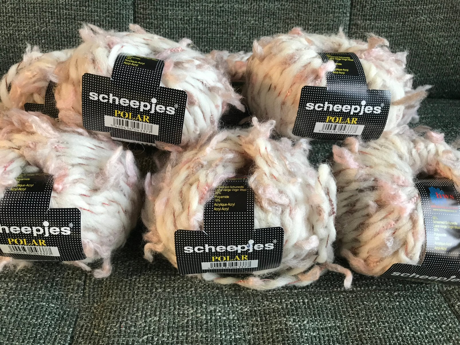 8 bollen Scheepjes polar breiwol / haakwol 56% scheerwol, Ophalen of Verzenden, Nieuw, Breien of Haken, Wol of Garen