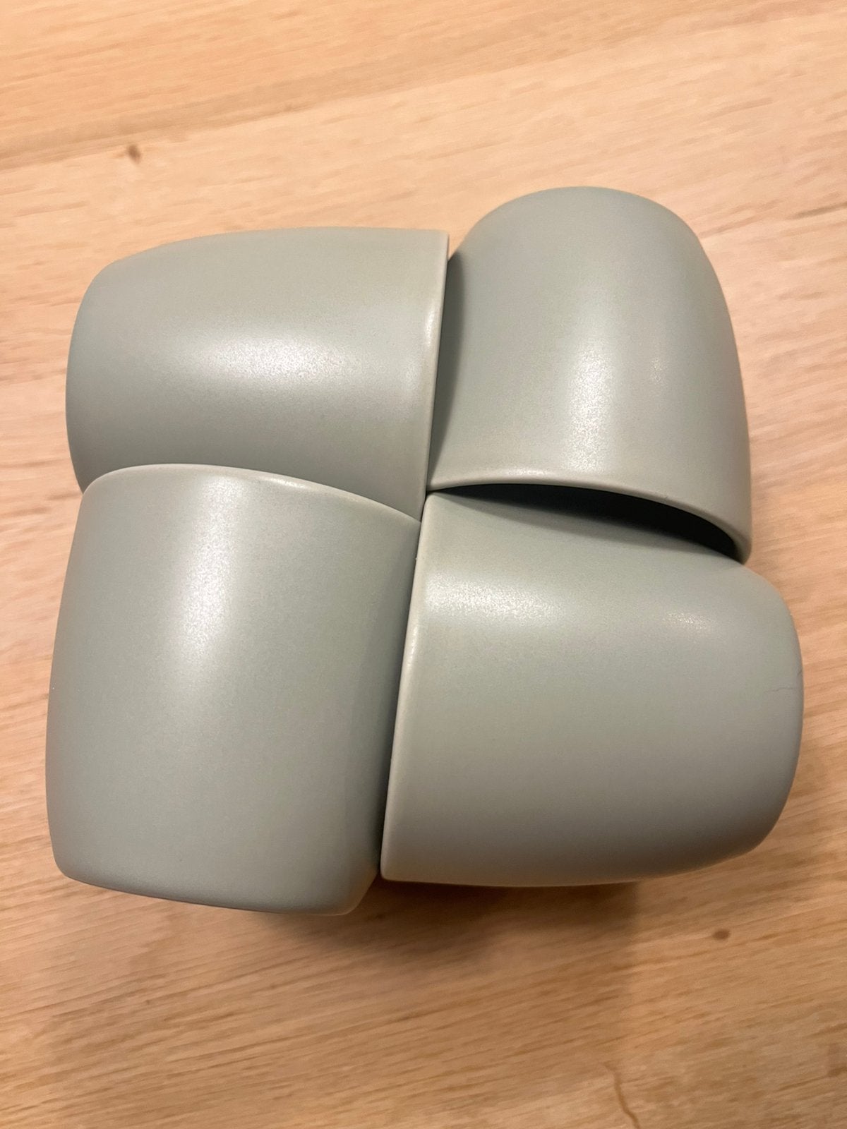 Kop en schotel mint groen, 4 stuks voor €10, Ophalen, Zo goed als nieuw, Overige stijlen, Kop(pen) en/of Schotel(s)
