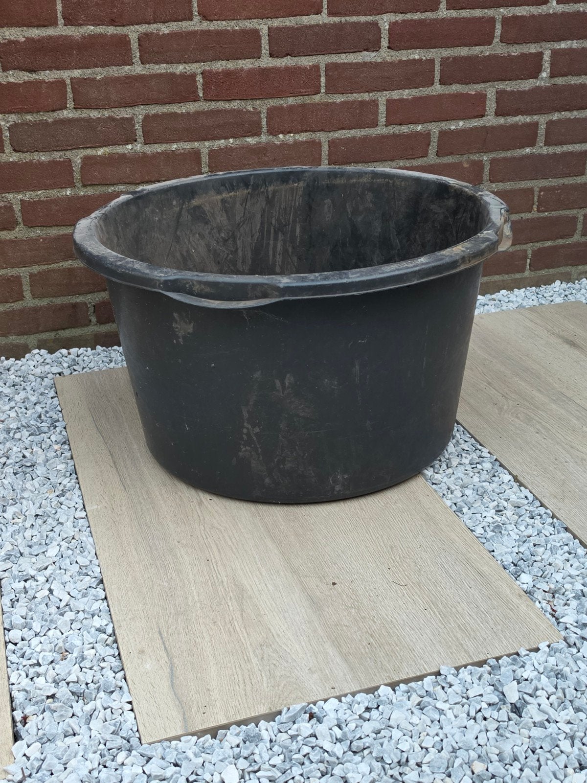Grote zwarte kunststof plantenbak/kuip, Tuin en Terras, Bloembakken en Plantenbakken, Ophalen, Kunststof, Gebruikt, Rond
