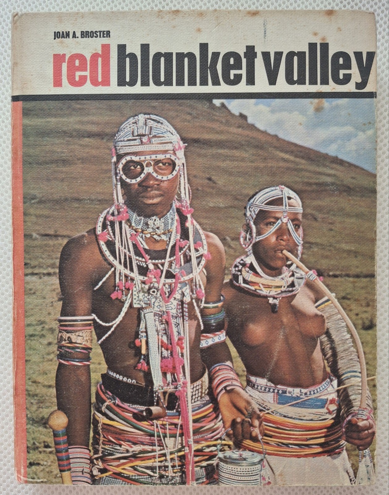 Red Blanket Valley - Joan A. Broster (Zuid-Afrika), Afrika, Joan A. Broster, Ophalen of Verzenden, Reisgids of -boek